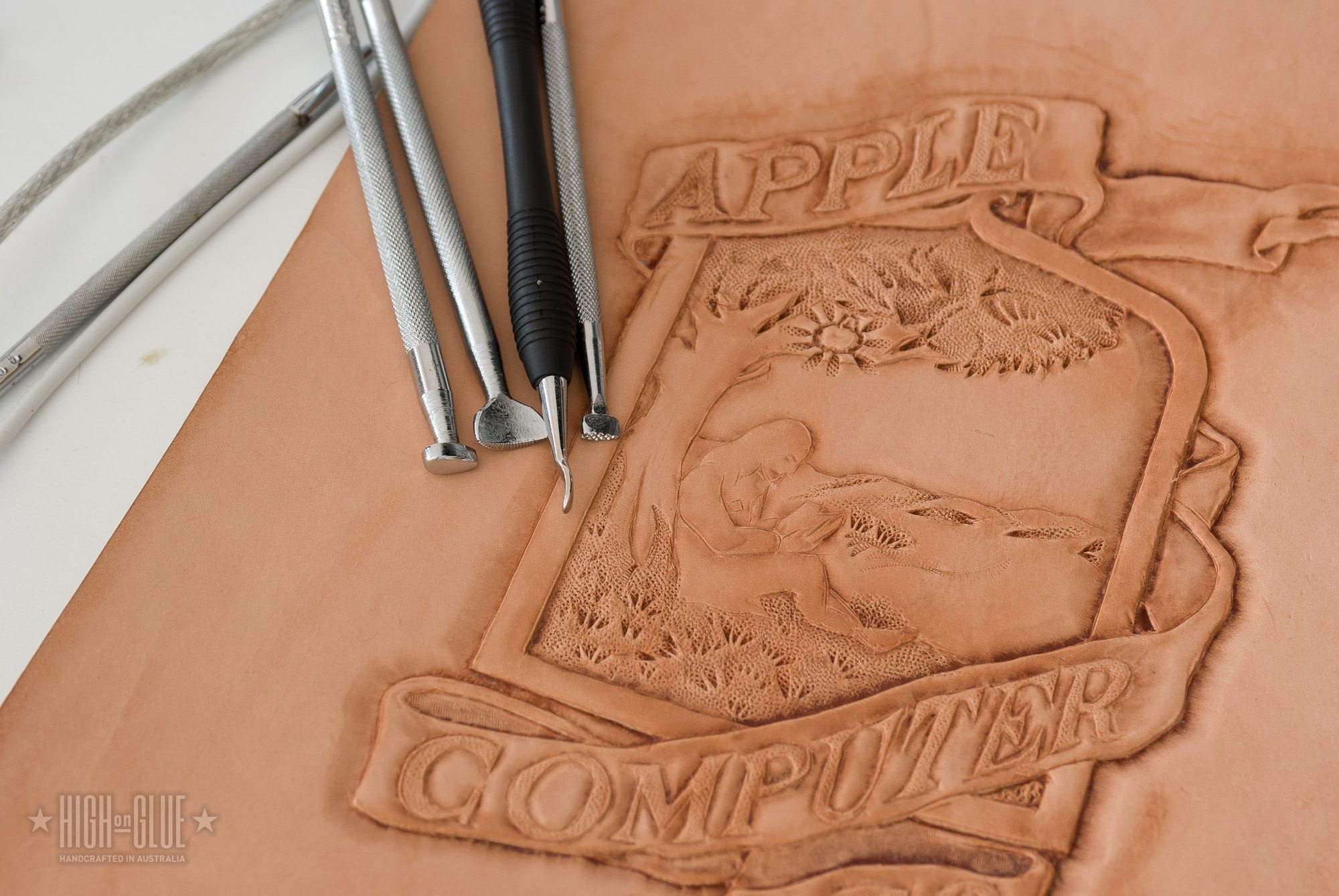 Tutorial Carving The Original Apple Logo Into Leather High On Glue